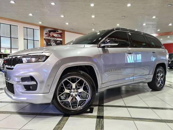 JEEP COMMANDER 1.3 T270 TURBO FLEX OVERLAND AT6 JEEP COMMANDER 1.3 T270 TURBO FLEX OVERLAND AT6